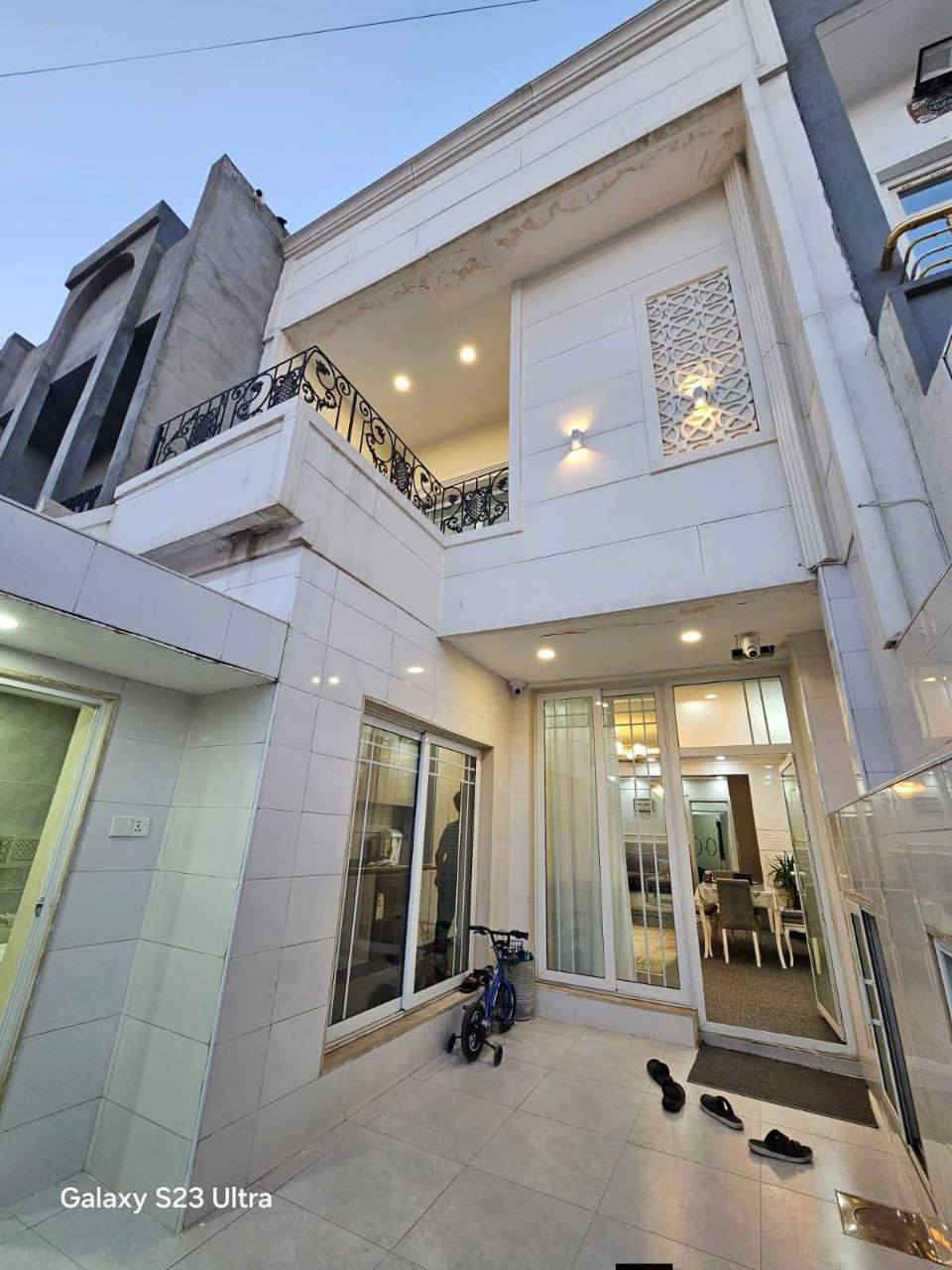 #عقارات_ابو_وسام
🔸سند طابو يتسجل بإسم اي عراقي
📍أربيل-بيت للبيع 5حساروك 
➖مساحة 125M طابقين 
يتكون⤵️
➖3غرف نوم 
➖صاله-مطبخ-مجموعه صحيات-كراج

📸 السعر والصورة متوفرة على قناتنا الرسمية في التليكرام 👇
🔗 https://t.me/Hassanabowissam
تابعنا الان وشوف احدث العقارات يوميا ع الصفحه الرسميه في فيسبوك
🔗https://www.facebook.com/share/1FHZ1d86H9/

📞 تواصل مباشر واتساب أو اتصال:
📱 ***********
📱 ***********

#عقارات_اربيل #شقق_للبيع_اربيل #بيو_لبيع_اربيل  #فلل_للبيع_اربيل #مجمعات_سكنية_اربيل
 #عقارات_كردستان  
#استثمار_عقاري_اربيل #عقارات_بغداد_سليمانية_اربيل  #عقارات_شمال_العراق  

⬅️ الأسعار والصور داخل القناة… لا تفوّت الفرصة

تابعنا الان وشوف احدث العقارات يوميا 🏘️
🔗https://t.me/Hassanabowissam

7 دفتر 75 ورقه
