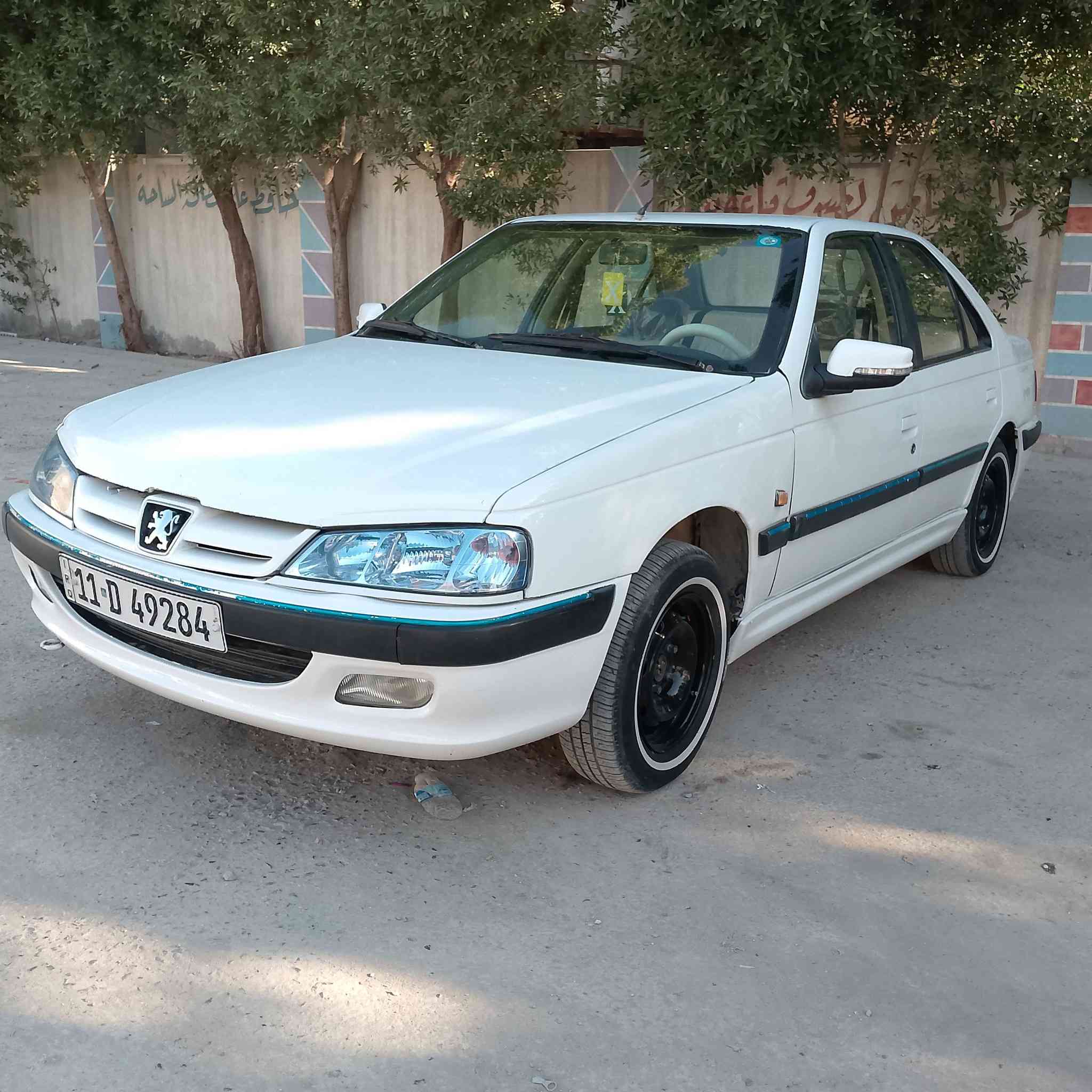 السلام عليكم بارس 2015سياره حلوه مكينه كير صدر جديد رقم انكليزي تبريد شغال جاهزة  سنويه جديده السعر 57وبيها مجال بسيط مكاني السيديه ***********
