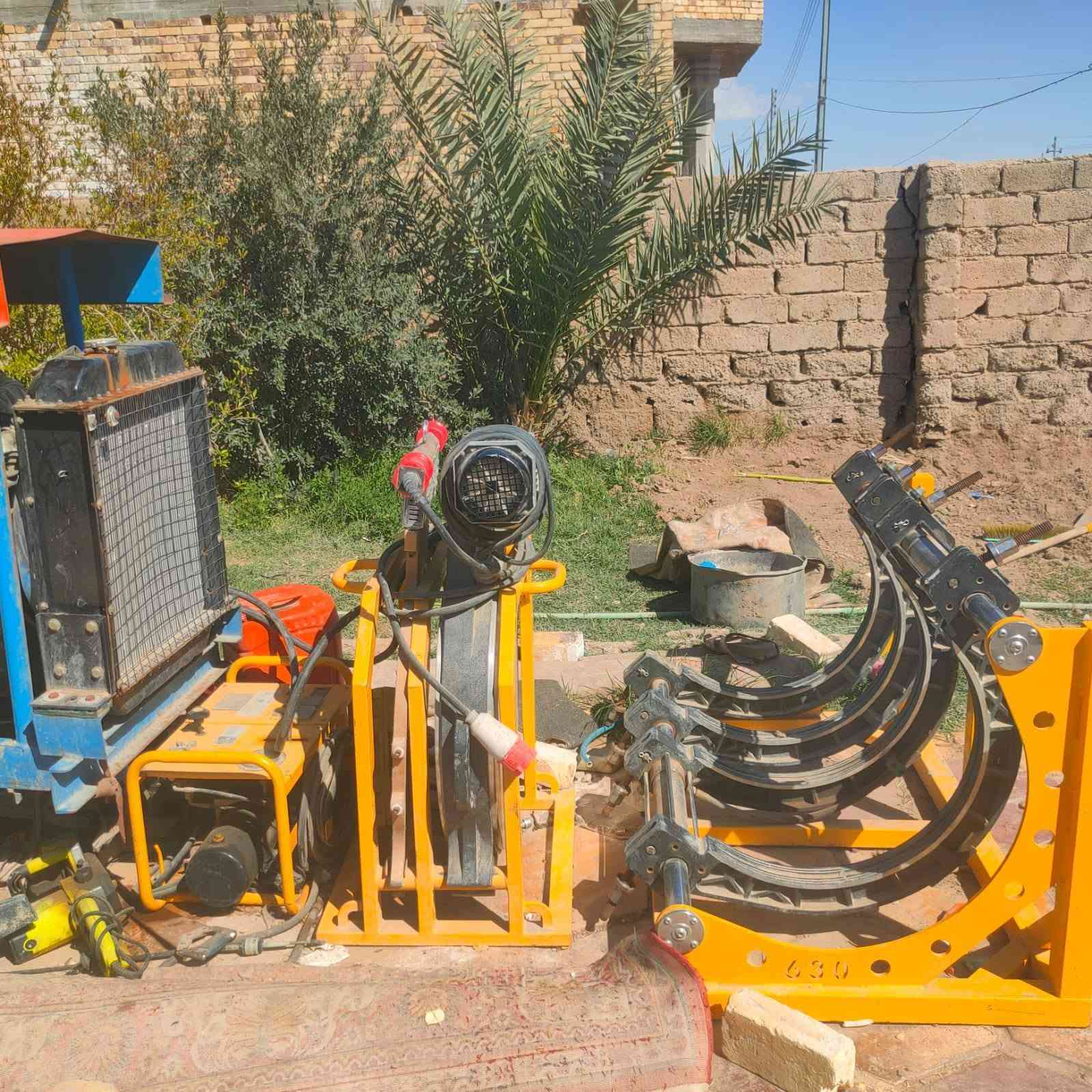 السلام عليكم
من رخصة الادمن المحترم 

كاوية أنابيب بولي ايثيلين حجم 630

للبيع جاهزه للعمل مستخدمه شهرين تقريباً فقط 

السعر الإتصال على الرقم أو واتساب ***********
