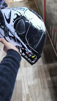 خوذة سيزر • حجم L • جديدة