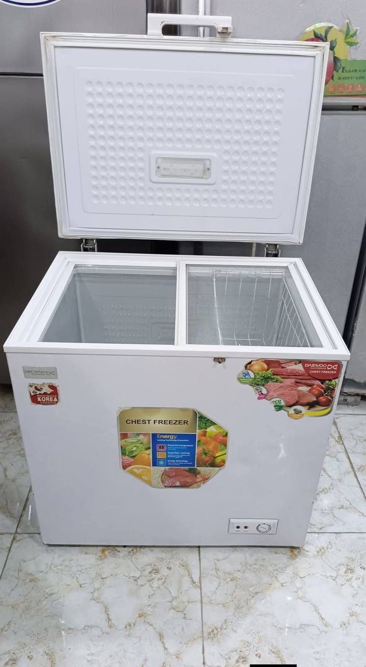 السلام عليكم
يالله اللهم صلي على محمد وآل محمد  
ثلاجات للبيع /
_كاونتر تزكام تلاث قطع مترين نضافه فول بمعنى الكلمة 
_ثلاجه شركه ديكو(٦)قدم 
_مجمده  وسط بلاد على وضع الشركه 
_ ثلاجه جنرال الكتريك (٢٠) قدم 
_ثلاجه جبسن(١٨) قدم نضيفات كلش
_ثلاجه (٦)قدم استخدام قليل كلش  
_ ثلاجه نوال (٩)قدم نضافه بمعنى الكلمة
_بلازمه جوسونيك باب اول حجم (٣٢) بدون نت
 _للاستفسار /مراسله خاص او اتصال على الرقم
الرقم/***********
