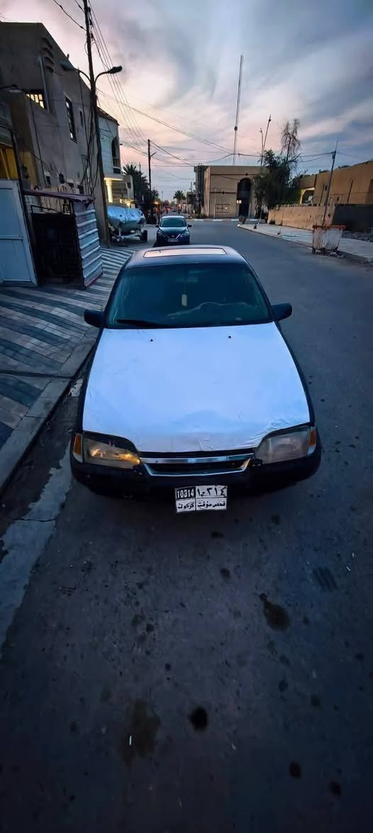 لبيع او مراوس وبل اوميكه 
كير ومحرك مارك ونجي 6سلندر
كير شرط
محرك شرط
تايرات نص عمر
صدر جديد
دوشمه جديد 
مسجل وسمعات جدد
باتري جديد
سياره جاهزه بس خليلها بانزين وتطلع بيها
رقمها فحص كركوك شرط تريد تحويل او وكاله سعرها 9وبيها مجال ماكن سياره تكريت ***********
