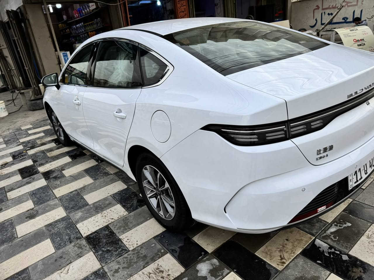 BYD ديستروير 2025
ماشية٤٠٠٠km
مكفولة كفالة عامة ملاحظة صغيرة شخط بلباب الخلفي موضح بلصورة 
العنوان بغداد الشعب شارع عدن قرب مطعم حجي عادل 
رقم الهاتف ***********
السعر ١٩.٢٠٠ مليون بيهة مجال بسيط
