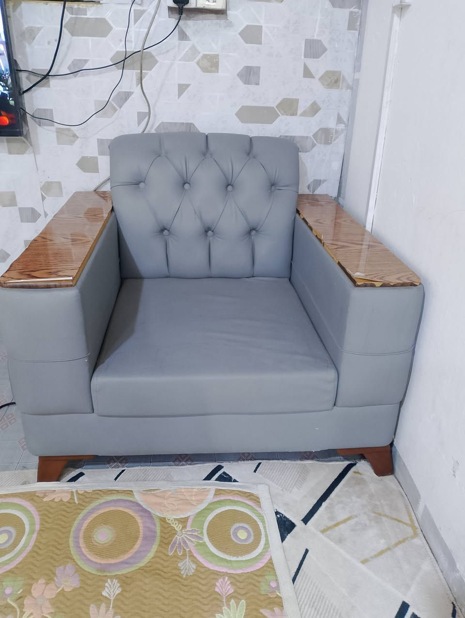 قنفات مكتبي 3 قطع ب 150وبيهن مجال برده قياس 3 امتار ب20


**إذا كنت صاحب هذا الإعلان وتريد حذفه لأي سبب، رجاءا أرسل رسالة إلى الدعم الفني**