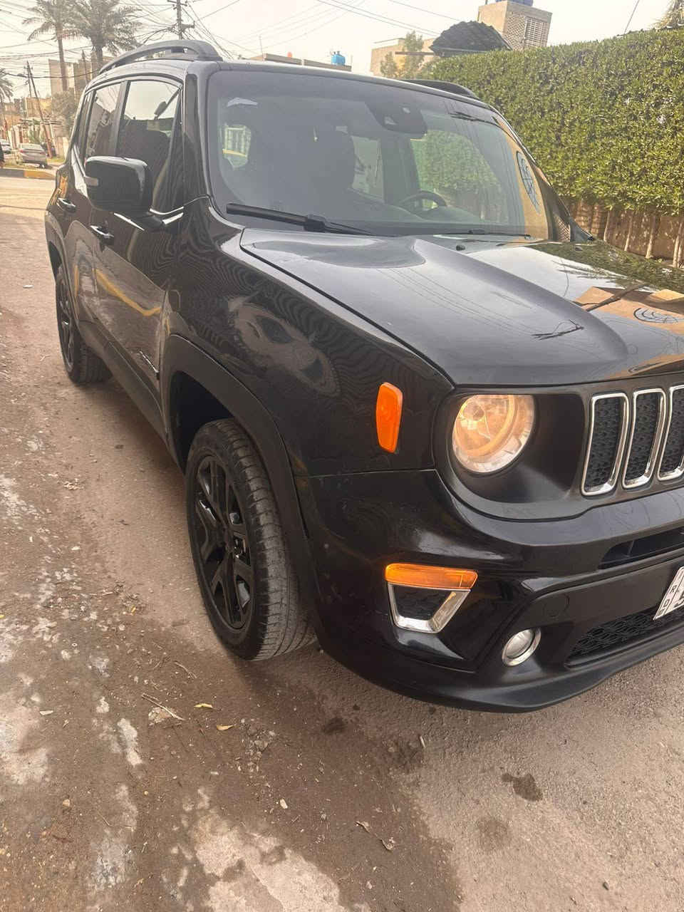 السلام عليكم 
جيب رينجد موديل 22امريكي
حادث جاملغ صبغ فقط 
صور حادث وسونار مرفق 
مكينه تيربو 1500 ماشيه 39
مواصفات المعروفه 
بصمه تشغيل عن بعد 
كشن كهرباء 
شاشه كبيره رادار وإحساس
وكامره دواره
مكان السياره بغداد البلديات 
120نهايته
***********
