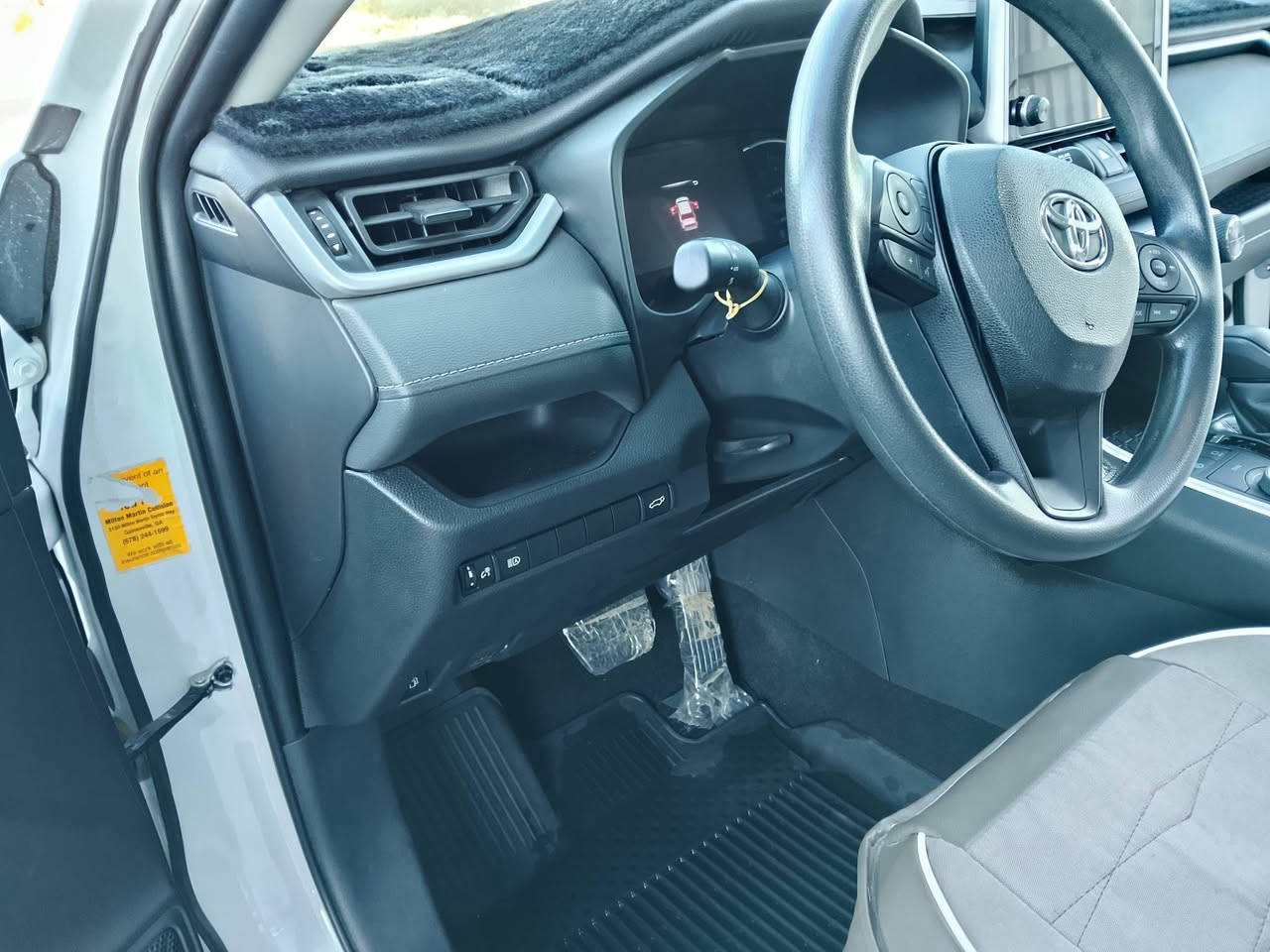 للبيع..او....مراوس هايلوكس حديث فقط
راف فور هايبرد وارد أمريكي فول مواصفات XLE WAD موديل 2024 فتحة سقف وصندوق كهربائي ضررها شبر صبغ راس جاملغ أمامي أيسر فقط ماشيه 28الف km قابل للزياده السعر 245
***********
