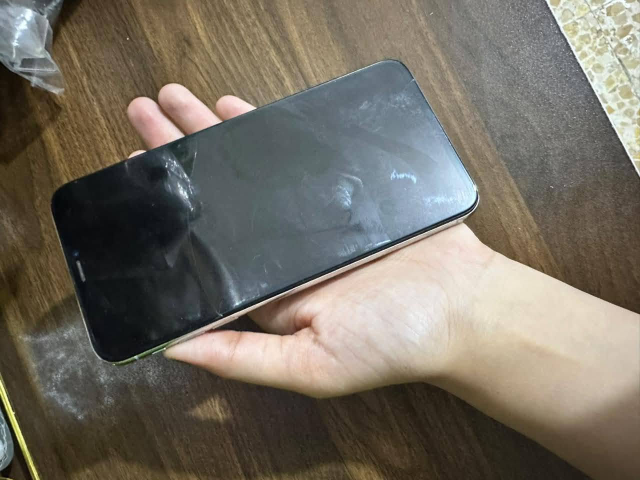 ايفون اكس ماكس ذاكرة ٢٥٦ بيه بس هذا لكسر بالشاشة ما مأثر عليه ونضافة شوفة عينك كلش نضيف بطاريته الاصلية ٧٧ رايده ب٢٠٠ وبيه مجال
***********
ايفون اكس ماكس ذاكرة ٢٥٦ بيه بس هذا لكسر بالشاشة ما مأثر عليه ونضافة شوفة عينك كلش نضيف بطاريته الاصلية ٧٧ رايده ب٢٠٠ وبيه مجال

