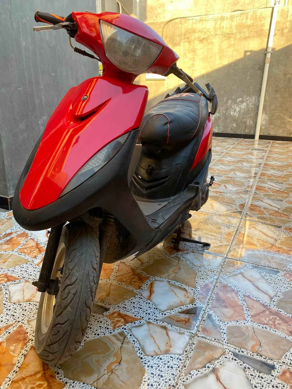 ماكس عدله ياماها 
بوشة ٤٩ 
شغاله كهربائيات كامله لايت وبگ لايت واشاير ودبل اشاره هورن شغل اللايت بي ضعف لان الباتري قديم وينرادله تبديل والسلف عطلان ينرادله تبديل 
گزوز رياضي FM
ويل نجمة 
دبل خلفي رياضي 
يدات بريك گلابي
هورن عالي 
المكينه نظيفه استخدم دهن امزويل دائماً
الدراجه مجفته مره وحده 
السعر ٧٠٠ وبيها مجال قليل حگ الجيه
مكاني البصرة / حي الرضا بظهر كلية المعقل بشارع التجاري


**إذا كنت صاحب هذا الإعلان وتريد حذفه لأي سبب، رجاءا أرسل رسالة إلى الدعم الفني**