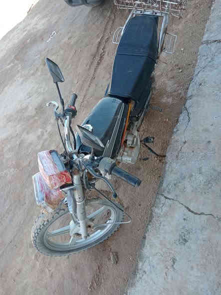 ماطور للبيع يرادله شوية تصليحات
موجود خاص او اتصل

***********

***********
