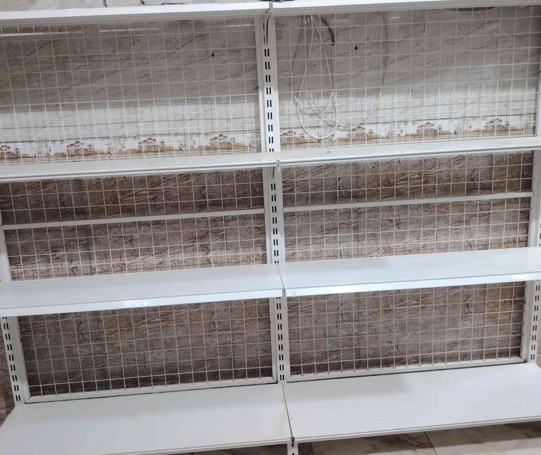 رفوف جداري وسطي جانبي حله ابي غرق ***********.  ***********
