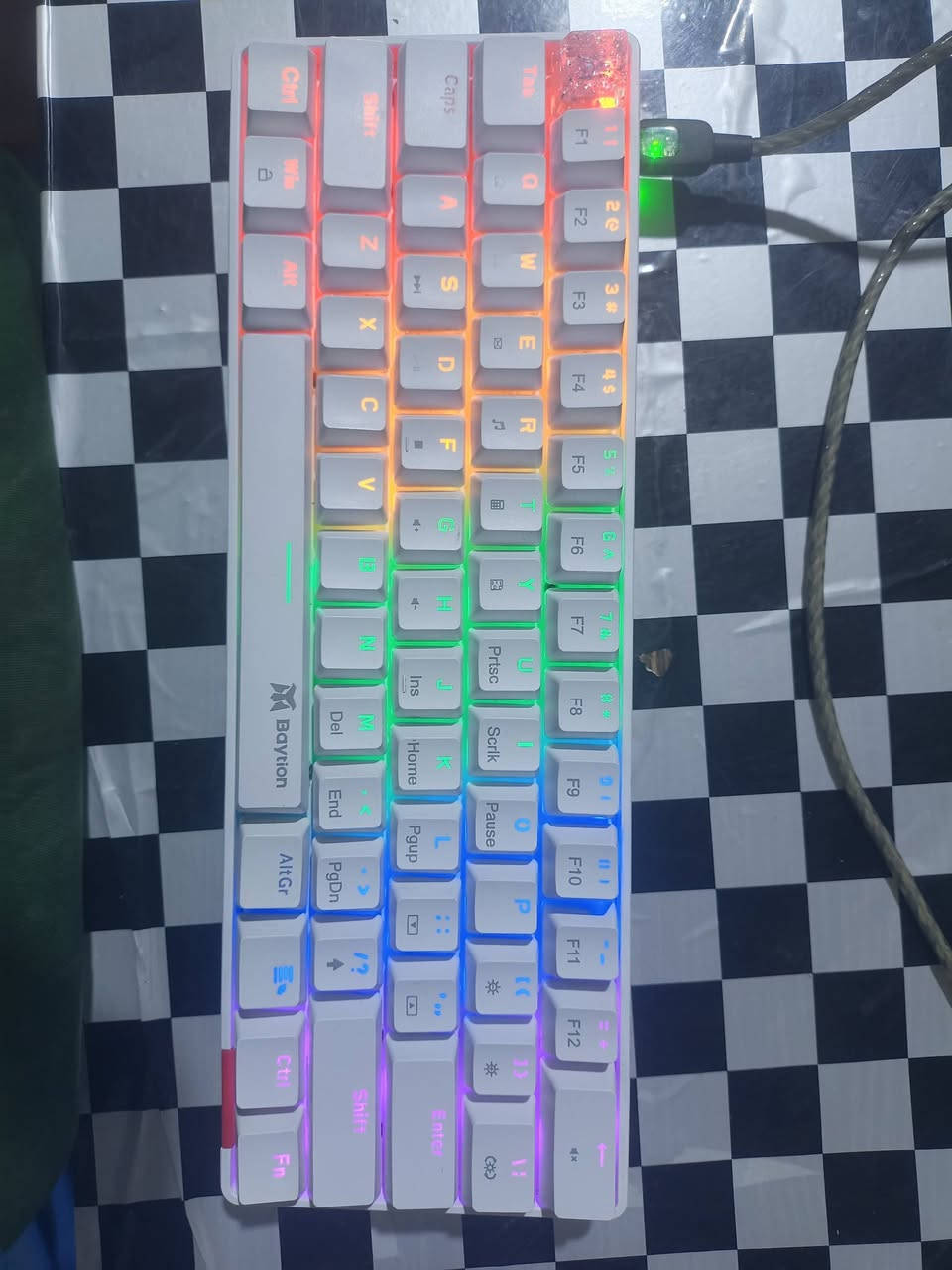 كيبوردين ميكانيكال RGB
-تصميم مفاتيح مدمج بـ 61 مفتاحًا. يوفر مساحةً كاملةً ويجعل سطح المكتب أكثر ترتيبًا.
-تأثير إضاءة RGB ملونة.
-أغطية مفاتيح ABS مصقولة بعناية فائقة.
-أغطية مفاتيح قابلة للتخصيص بتصميم فريد.
-سويچ احمر 
-توصيل بمخرج تايب سي
-يدعم PC/iPhone/android

الاستفسار خاص او مراسلة الرقم
[***********]
