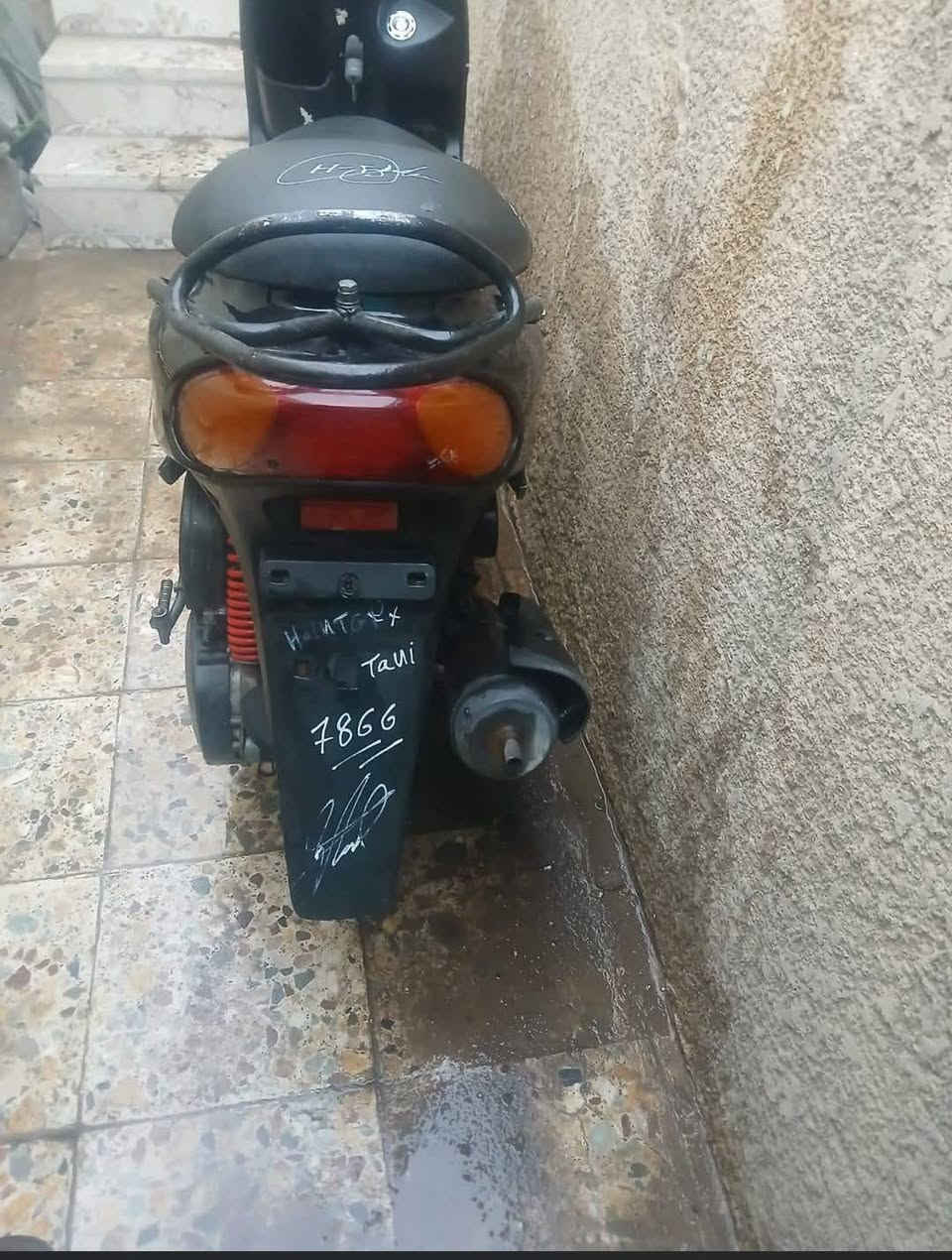 السلام وعليكم دراجه ماكس قحمه دراجه كفاله عام  جديده معنا الكلمه منزله رمبه صارله ٣ اشهر السعر ٥٠٠ وبيه مجال قليل  بغداد الامين ***********
