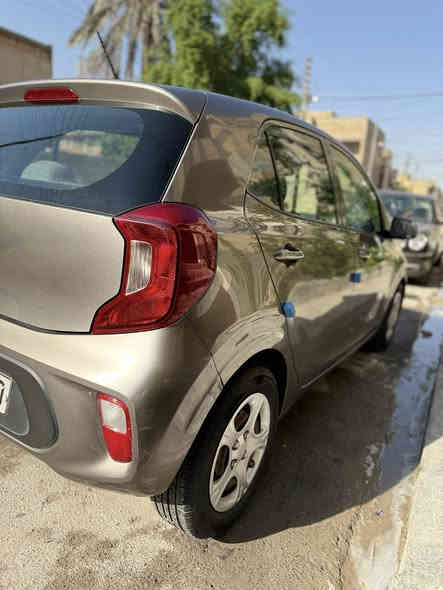 كيا بيكانتو لون جدا مميز فيلي موديل 2018  
رقم سليمانيه سياره نظيفه جدا 
مكفوله من الصبغ والحادث مواصفاته جدا حلوه
 ماشيه48 سياره اتريد احولك اتريد وكاله تدلل ربع دينار متصرف عليهه 
تبريده خير من الله سياره نسائيه مرتبه
محرك 1400سياره جديده ونظيفه
 للاستفسار واتساب *********** مكاني بغداد وبلخدمه
