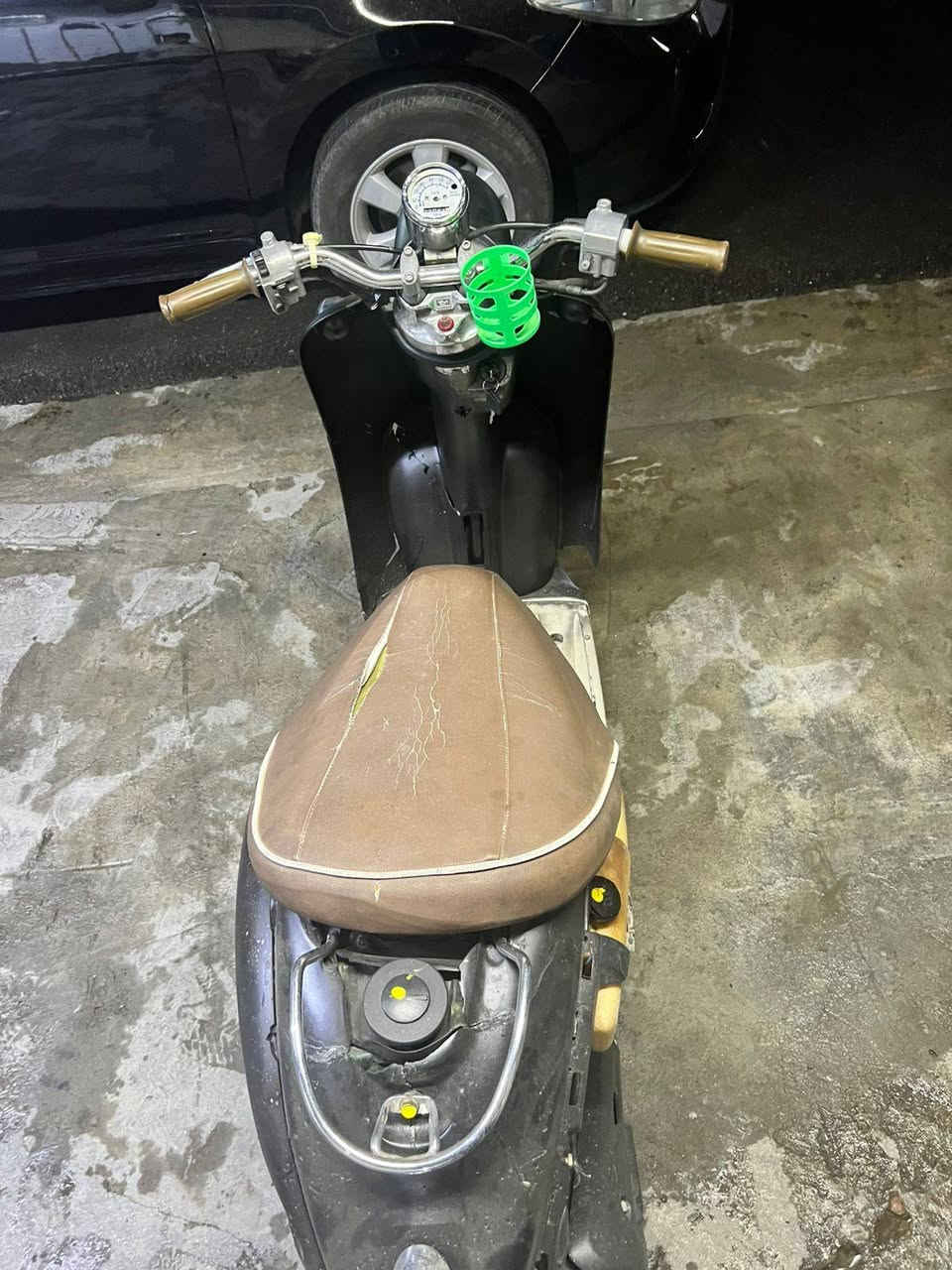 سلام عليك دراجه عبد الحليم كلا سيك للبيع بس نقص جمالغ خلفي او امامي وا باتري العلوان طوبجي قرب دائره المرور
الرقم***********
