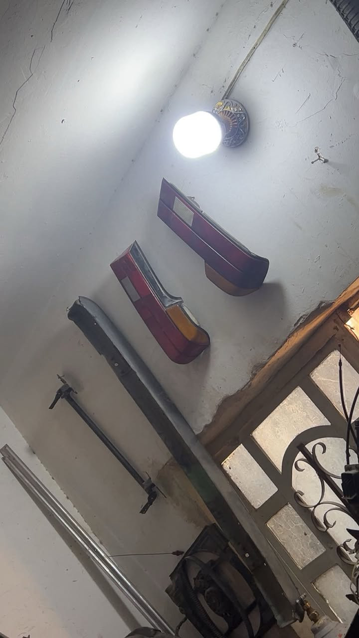 سلام عليكم عروض الصيانة مع توفير قطع غيار/حدادة لجميع أنواع وفئات bmw  صيانة كهربائيات وتتوفر مكاين حاوية جدد مكينه 25 دبل فانوس /مكينة 4 سلندر 1800 مكينة 20 /35 /مكينه 50 العنوان بغداد الشرطة الرابعة للاستفسار اتصال على رقم او واتس اب ***********
