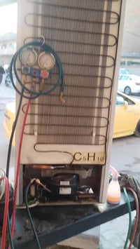 تم صيانه ثلاجة انسداد بالفلتر وتم التنضيف والشحن بالكامل عمل داخل الور...