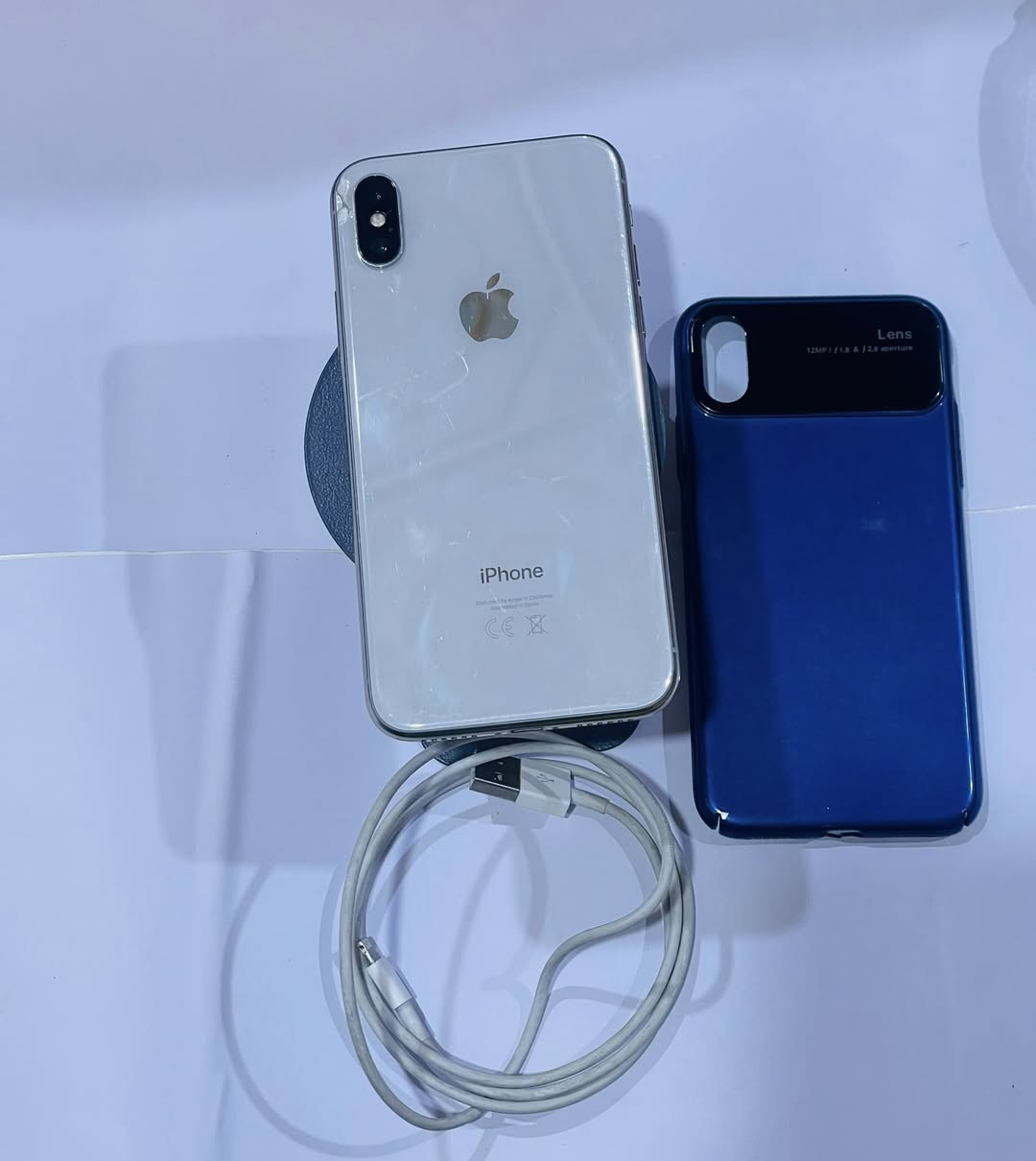 السلام عليكم ايفون X كلش نضيف
لون ابيض ذاكرة 256 بطارية 100‎%‎
مبدل شاشة وكاله +فيس ايدي ميشتغل
ملحقاته كيبل + حافظة فقط سعره مناسب 
175 الف فقط ... بصرة ***********
