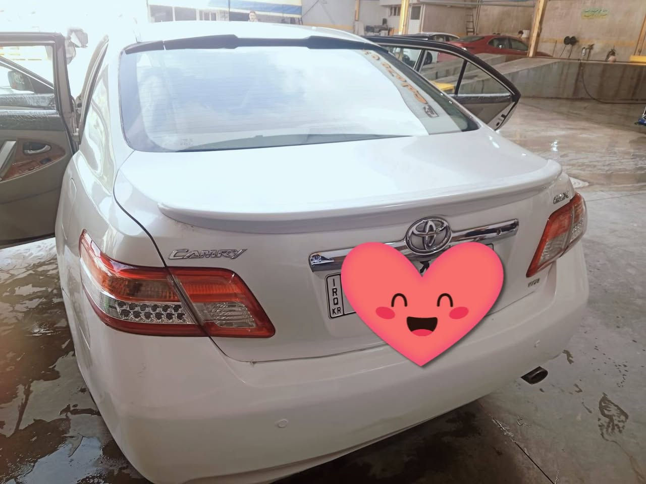 سلام عليكم كامري موديل  2011  خليجيGLX رقم سليمانيه الجديد
مواصفات  فول 1ع1 محرك 2400 لون السياره ابيض صدفي  سلايد تحكم سترين  كروز سرعه برده خلفيه كهرباء صاج ملكي  كشن السايق كهرباء ويل كب بلادي تبريد قطعتين اشاير بل مرئي ضررها مجفية جهة السايق فقط 
السعر 110 وبيها مجال 
 مكان سياره كركوك اتصال ع رقم ***********
