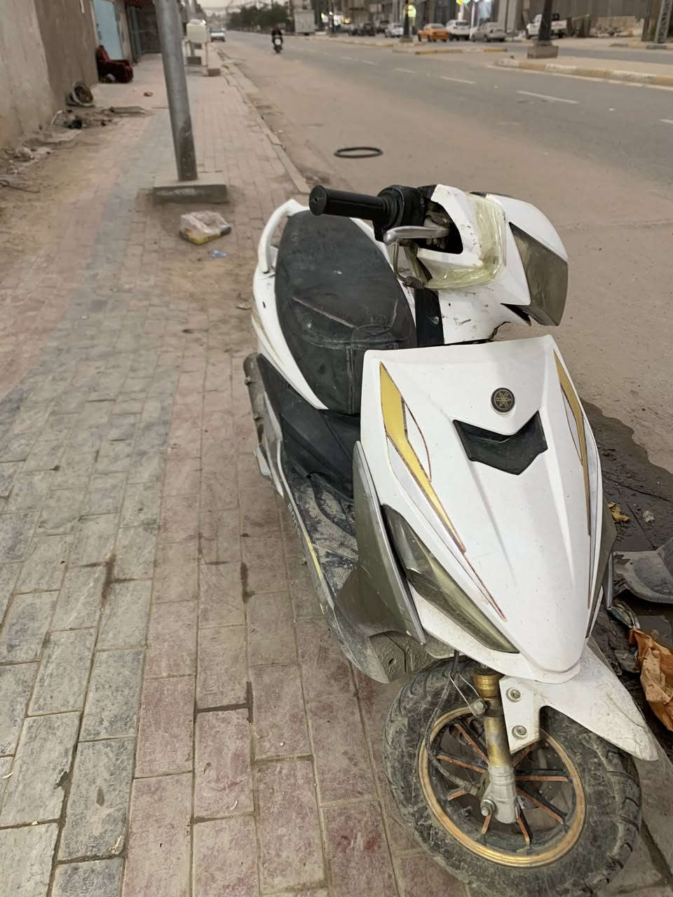 كله بلاديه مامفتوحه بصمتين نقص بس داخل سعر 350شراي يتصل***********
