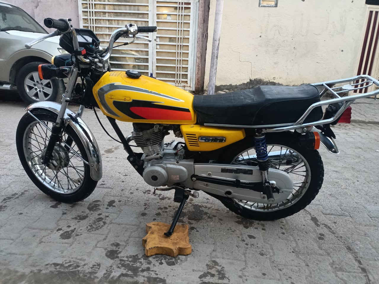 سلام عليكم للبيع 4 كير كلك السعر 300 وبيهه مجال مكاني نجف


**إذا كنت صاحب هذا الإعلان وتريد حذفه لأي سبب، رجاءا أرسل رسالة إلى الدعم الفني**