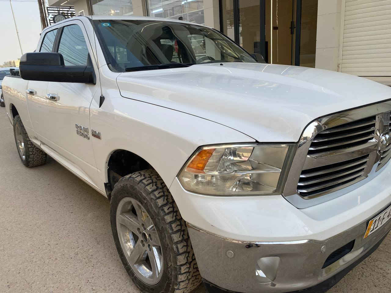 دودج رام  2016 للبيع  محرك 8 cylinder,5700 بدون بجم بجم كبس برغي ما مفتوح بي لغد شاصي مكفول طخع مابي ايربكات الدشبول كلها سليمه سيارة جاهزة من كلشي الصدر الامامي والخلفي لبارحا مبدله كرسي السائق كهرباء 3 حركات مكينه وكير مكفولات برغي ما مفتوح بيهن شرط الفحص كشنات امامي منفصل  تخم تاير قبل سبوعين مبدله جبلي تايلندي اصلي محجر كامل  وسيت اناره رباعي زنون  ويل كروم تحكمات ستيرين  4×4 فور ويل جامه خلفيه كهرباء حساس امامي خلفي شاشه tuch  نظام مانع انزلاق ABS نظام قفل السرعه المحدده  السياره بيها ادامه كامله بلكات جديده نوزلات مسطره جديد تبريد ثلج مري جنابيه اشاير  السياره بيها شلعه ماتنوصف السياره حادثها البدي الخلفي وشوي من دوسه الخلفيه وره باب السائق بدون بجم او صفاح  الباقي كله مكفول السعر ١٦٥ وبي مجال محدود  الصور كلها نزلتها بكلل تفاصيل مكاني بغداد
*********** اتصال
*********** واتس اب
