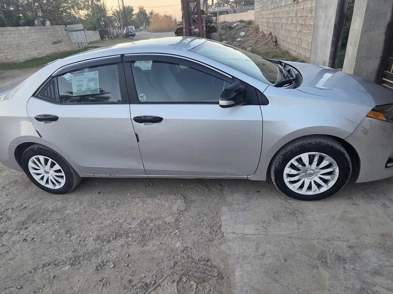 كورلا 2017 وارد امريكي
الضرر قطعتين تبديل ابلادي 
كفاله عامه كير ومكينه 
الاستفسار ***********
