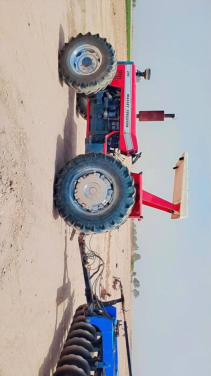 السلام عليكم للبيع تركتر فوركسن موديل 1989 حجم 120برازيلي رقم وسنويه مكفوله كفاله جاهزة للكراب الستفسار اكثر اتصل ***********///***********
