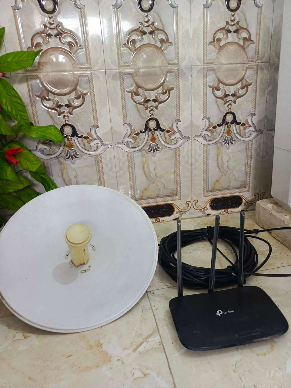 #للبيع نانو وراوتر مع واير مستخدم لفتره قصيره للاستفسار ***********
