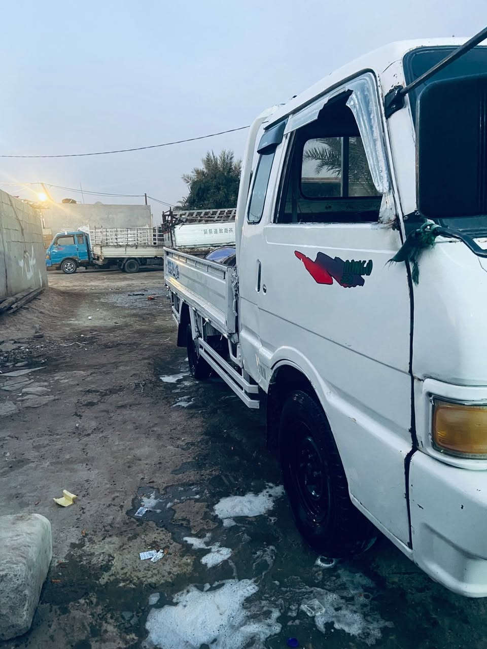 سلام عليكم كيه للبيع بنكو موديل 95 طول 7 جنكال رقم كربلاء سياره كل نقص مابيهه لاستفسار عل رقم ***********
