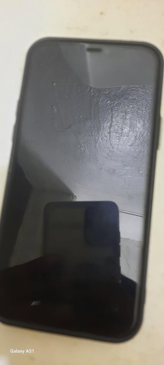 ايفون 12 برو فقط
وليس برو ماكس ذاكرة 256 جهاز مبدل بي بطارية وضهر ومفطور هم مبدل الشاشة بلادية بصمة الوجه شغالة
السعر 250 (مدينة الصدر)
الرقم ***********
