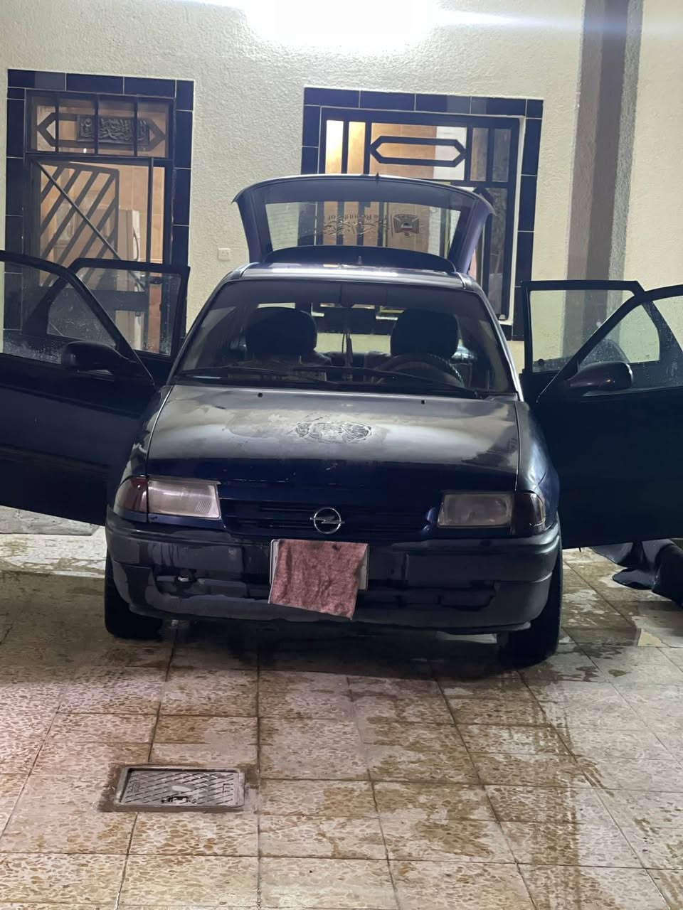 السلام عليكم 
أوبل استرا 93
رقم بغداد مشروع وطني 
سنويه لا 27
كير محرك شرط 
صدر جديد 
تايرات جدد 
باتري جديد
سعرها 38 بيها مجال 
‏‪***********‬‏
مكاني تكريت
