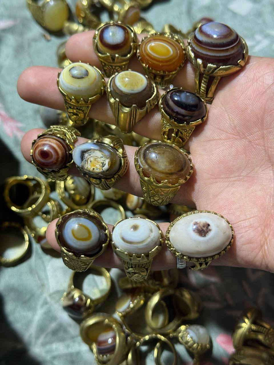 اللهم صل على محمد وآل محمد
محابس نحاس سبع معادن سليماني للبيع
جمله فقط يوجد كميات لصحاب المحلات والبصاطي
واتساب ***********
