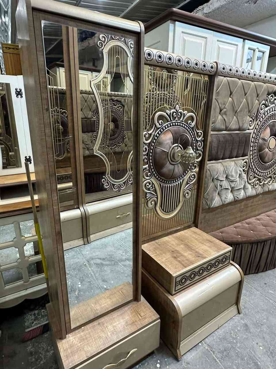 ✨ غرفة تركي  اصلي صبغ حراري  11 قطعة ✨
نظام سلايت وابواب بروفايل فاخر

سرير مخزن جك 

 ضهر بلوك

 جام برونزي 

 قماش وتر بروف أصلي

✨ نظافة 
شد ونقل مجاني داخل بغداد

توصيل للمحافظات بأسعار رمزية


**إذا كنت صاحب هذا الإعلان وتريد حذفه لأي سبب، رجاءا أرسل رسالة إلى الدعم الفني**