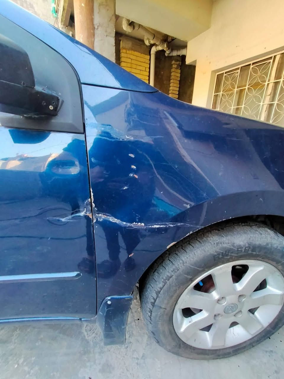 السلام عليكم نيسان سنتره 2008 رقم بغداد مشروع وطني وارد امريكي ضربتها صندوك تبريد ثلج صدرها ممتاز وبيها نواقص خفيقه السياره بسمي تحويل ثاني يوم الاستفسار ***********
