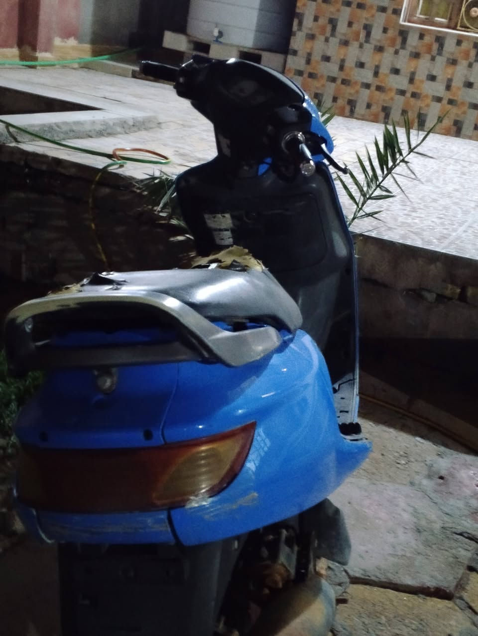 للبيع فراشه كلشي بيها شغال وحلوه سعر300وبيها مجال شراي يتواصل ***********
