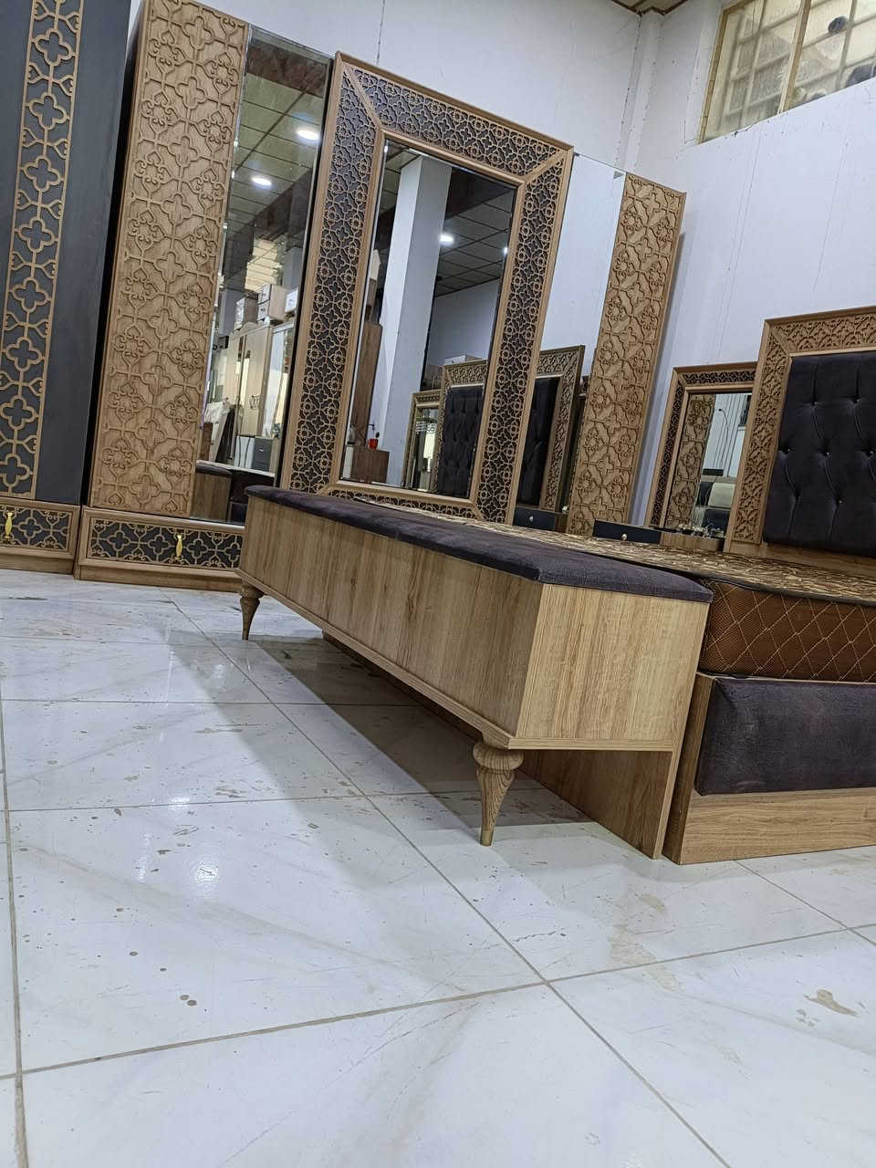 غرف نوم تركي مستخدم نضافه فوول بيع او مراوس وبأسعار مناسبه للاستفسار اللتصال على  الرقم التالي ***********/او واتساب
