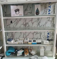 رفوف المنيوم وجام مثل ما بالصوره للبيع الاتصال 07724543532 واتساب