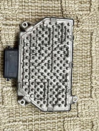 للبيع محولة لايت جهه يمين جنسز G80  2023  اصلي وكالة امريكي 0780751084...