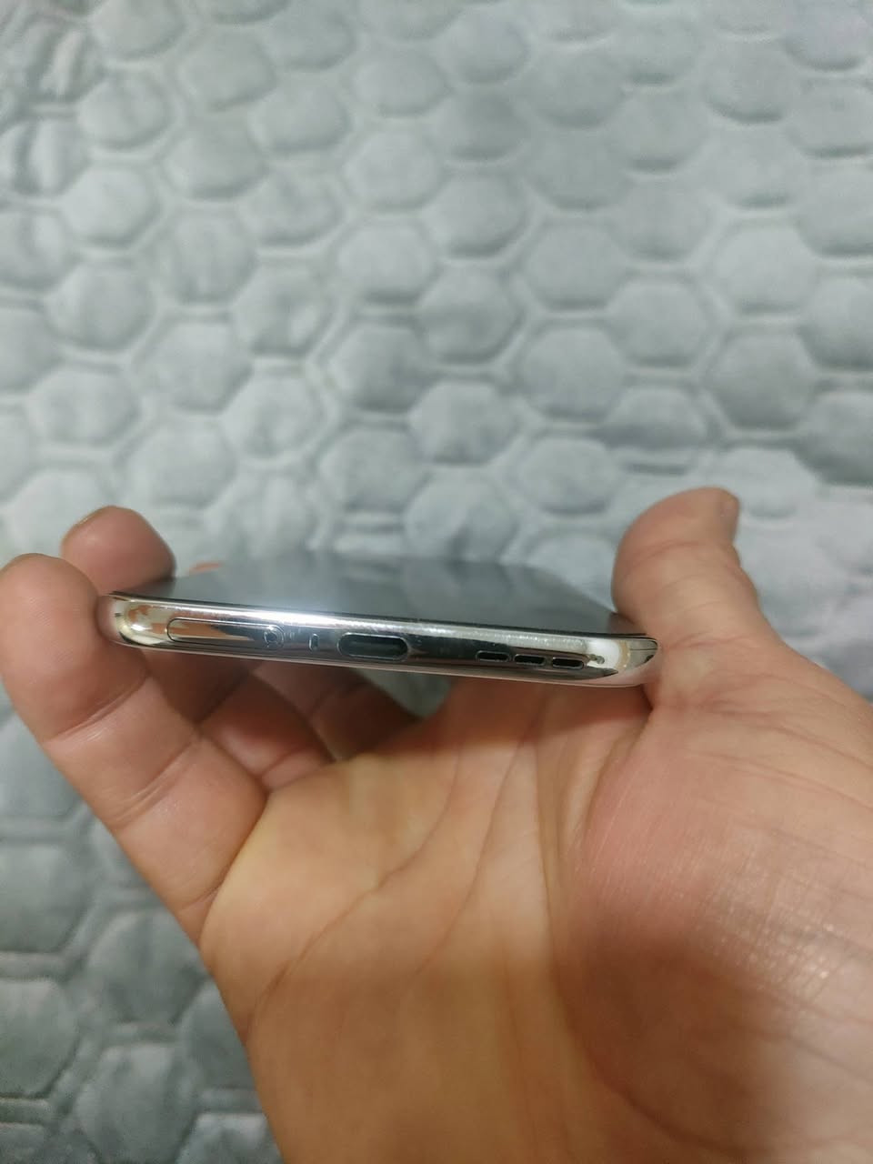 سلام عليكم....                                    تكنو سبارك 40 برو بلس جديد بل كارتو استخدام قليل ذكره 256... رام 16     شاحنه لاسلكي شاشه 144 هرتز.. السعر 220 بيه مجال حاك الجايه


**إذا كنت صاحب هذا الإعلان وتريد حذفه لأي سبب، رجاءا أرسل رسالة إلى الدعم الفني**