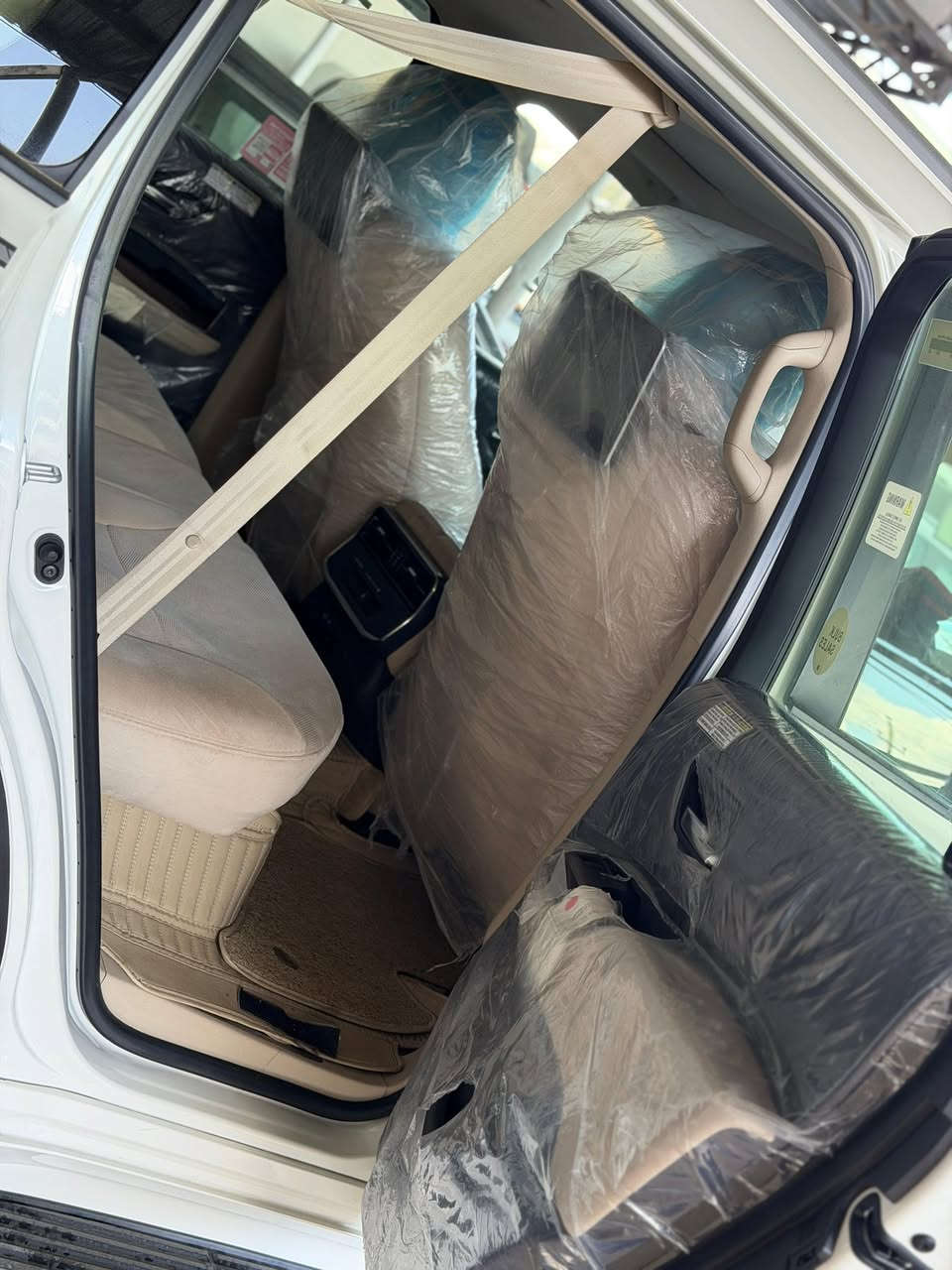 لاند كروزر موديل2023لمتدد فول موصفات سياره جديده حيل مكفوله ماشيه22الف حقيقي سياره بحاله وكاله دواخل بل جيس عنوان سليمانيه السعر675بيها مجال***********
