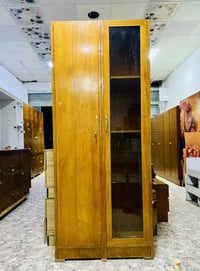 مكتبه • اضاءة من جوه