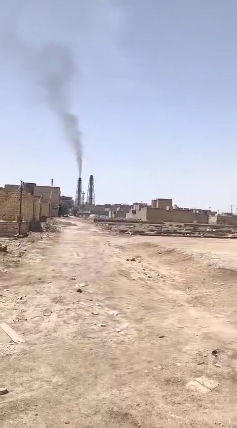 بيت للبيع مقابيل الطاقه 
المساحة 225
السعر 38
***********
