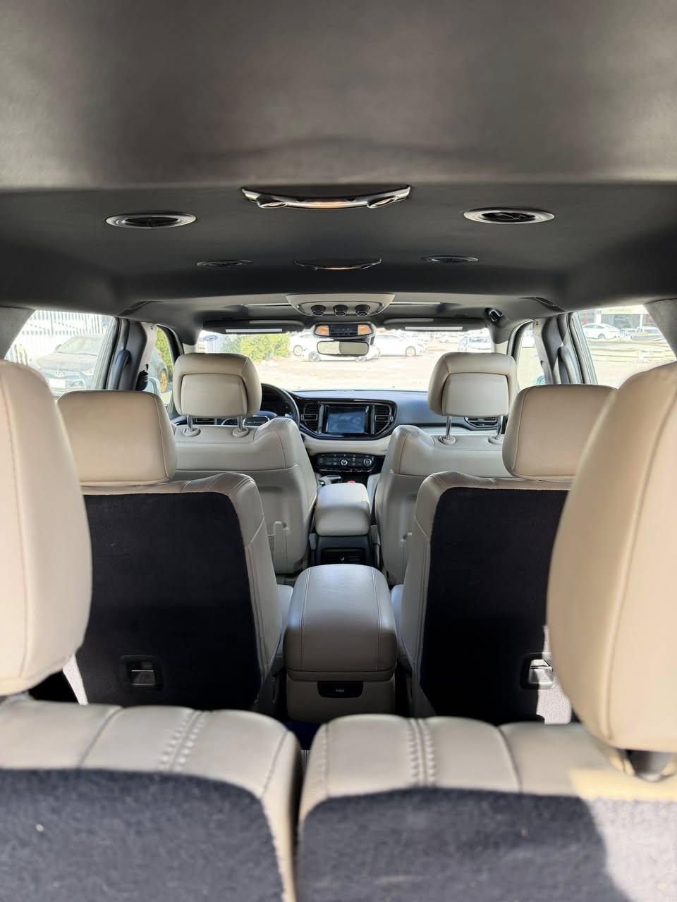 دوج دورنكو 2023 Gt بلاص 

محرك سته سلندر 

ماشيه 12 ألف قابل للزياده 

فول مواصفات 

فتحه 

تحكم ستيرن جهتين 

ستيرن كهرباء 

شاشه جبيره تدعم كار بلي 

كشتات سياحيه منفصله 

تدفئه  بالكشن والاستيرن 

كشنات كهرباء 

كشن ذاكره 

تحديد مسار 

رادار امامي خلفي 

حساسات أماميه خلفيه 

ويل ٢٠ وتخم تاير جديد 

جنطه كهرباء 

رقم أربيل الجديد تحويل أو وكاله بالخدمه 

السياره جديده خير من الله 

حادثها سرقه فقط 

للاستفسار *********** او 

***********

***********
