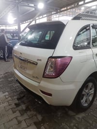 ليفان للبيع موديل ١٥ كير محرك مكفول كهربائيات كلها شغاله سياره جاهزه ر...