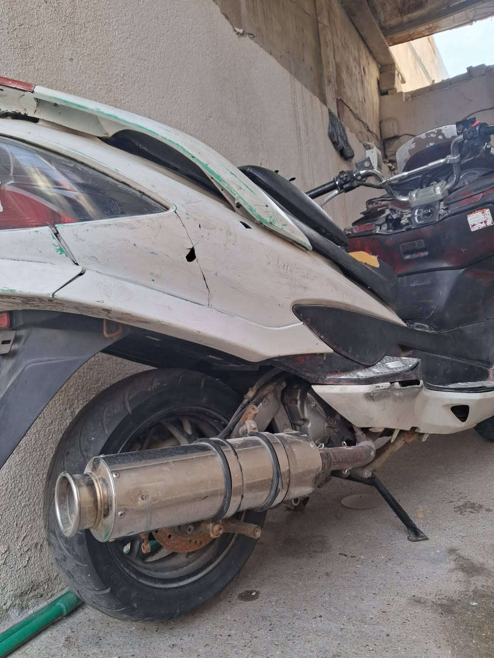 سلام عليكم دراجه للبيع ماجسته مكينه مكفوله برغي مامفتوح بيه 
شغاله بس كطعت ناريه احنه نبيع هيج  البصره القبله سعر خاص ***********
