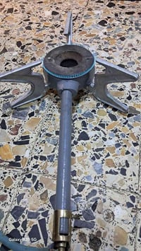 طباخ حجم كبير شغال نار زركة اي استفسار مراسلة الصفحة يوجد توصيل ٠٧٧٠٢٥...
