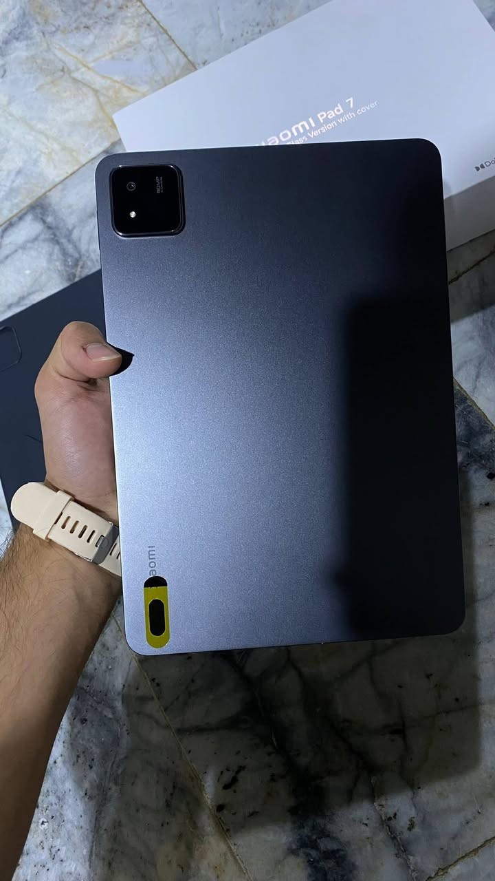 شاومي باد7 اخو الجديد
الجهاز استخدام شخصي واستخدام كلش قليل فقط للدراسه كامل ملحقات ذاكرتة256عشوائية12 مكفول من كلشي وشرط خدش مابي

سعرة400بي مجال قليل
متواج واتساب واتصال ***********
