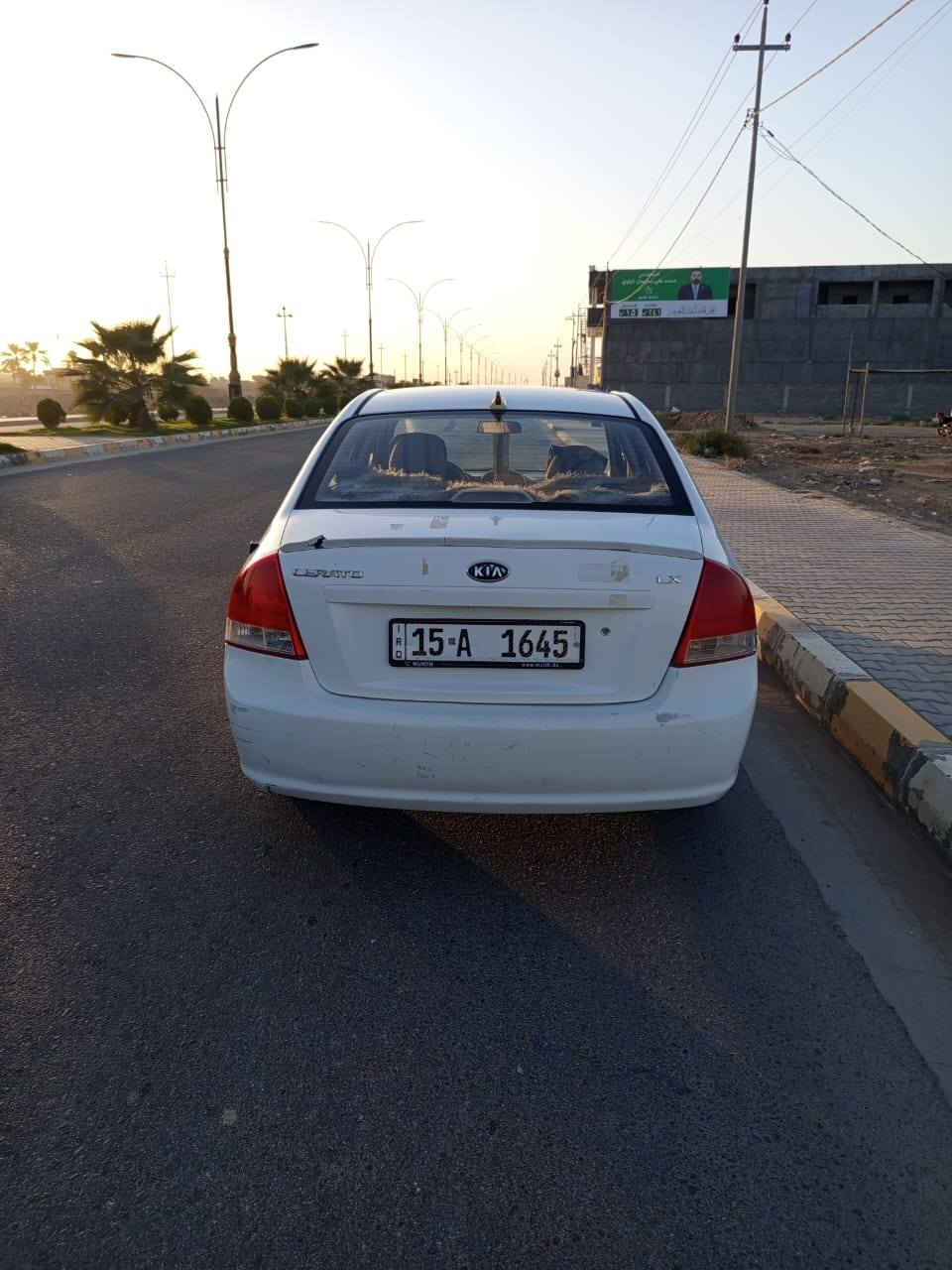 كيا سيراتو للبيع 2009 خليجي محرك لا تبخير ولا صرف كير بي تاخير شويه صدر نص عمر بيها قطعتين صبغ جاملغ خلفي وباب عكس السايق والباقي مكفول السياره باسمي سنويه لل 2029 السعر 75 وبيها مجال مكان السياره الا نبار رقم لهاتف ***********
