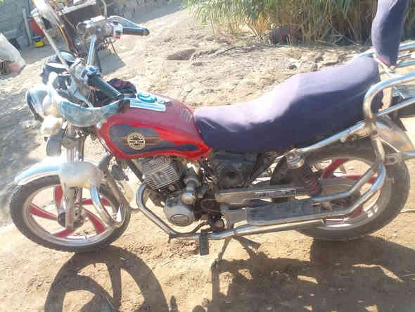 سلام عليكم
دراجه تايموته للبيع موديل 16 أورق  جاهزه كامله کلشي بيه شغال السعر ب 450 وبيه مجال لشراي المكان سوگ الشيوخ
ما متواجد عل فيس اتصل وبيك خير وتدلل ***********
