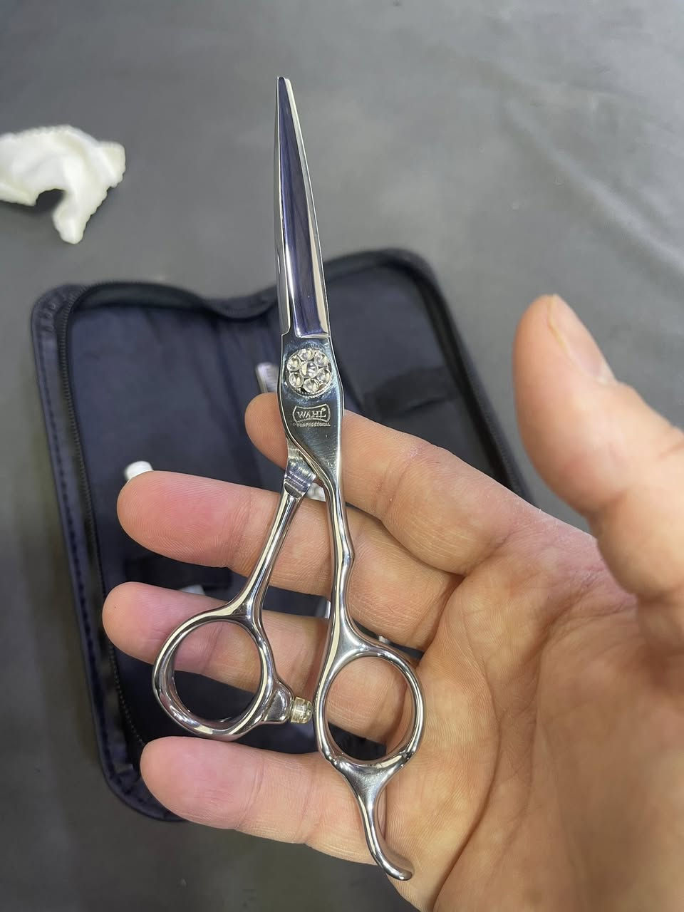 مقصات ماركه WAHL حجم 6 انج 60الف


**إذا كنت صاحب هذا الإعلان وتريد حذفه لأي سبب، رجاءا أرسل رسالة إلى الدعم الفني**